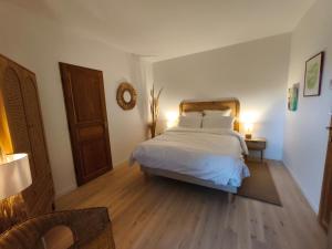 B&B / Chambres d'hotes Chambre d-hotes villa Adoya dans les remparts, piscine, ascenseur : photos des chambres
