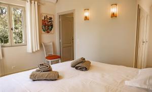 Villas Superbe Villa, Piscine chauffee, jardin, climatisee : photos des chambres