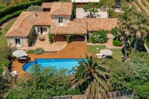 Superbe Villa, Piscine chauffée, jardin, climatisée