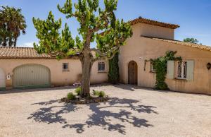 Villas Superbe Villa, Piscine chauffee, jardin, climatisee : photos des chambres