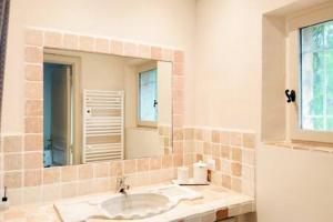Villas Superbe Villa, Piscine chauffee, jardin, climatisee : photos des chambres