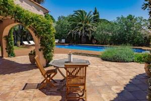 Villas Superbe Villa, Piscine chauffee, jardin, climatisee : photos des chambres