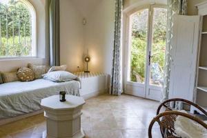 Villas Superbe Villa, Piscine chauffee, jardin, climatisee : photos des chambres