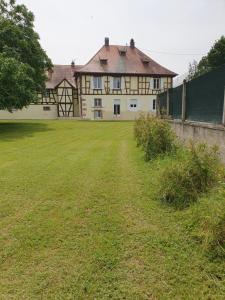 B&B / Chambres d'hotes Domaine d-Alemanie : photos des chambres