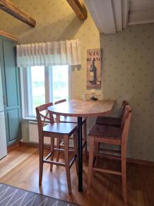 NINA - Cosy 3 bedroom house in calm area with garden