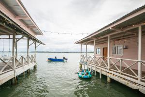 La Caribena Beach House- Bocas del Toro, Isla Colón, Panamá