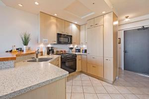 Whaler #1216 Ocean View