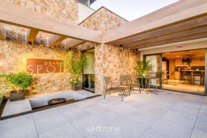 Estúdios em Prédio Beira-Mar, prox. ao beto Carreiro no Penha Spot - PSOB