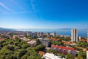 Apartment Mares View