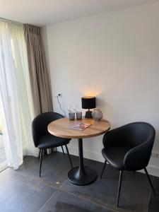 Fazantisch Studio for 2 with private parking