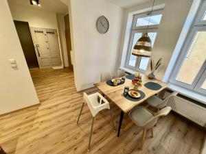 Pretti Apartments - Neu, 75m2, Ruhig, Zentral & Geräumig