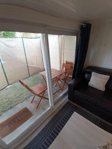 Appartements Studio cozy proche Paris - Aeroport Roissy Charles-de-Gaulle : photos des chambres