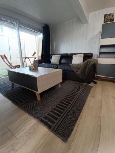 Appartements Studio cozy proche Paris - Aeroport Roissy Charles-de-Gaulle : photos des chambres