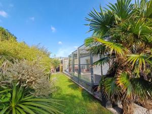 Villas Magnifique maison contemporaine piscine chauffee : photos des chambres