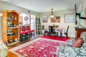 Condo with Pool and Beach Access Near Theme Park