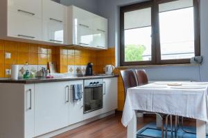 A comfortable apartment midway Kraków-Oświęcim