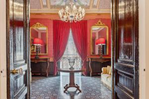 Palazzo Di Lorenzo - Exclusive Breakfast, Panoramic Terrace and Minipool