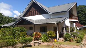 Belle Amie Self Catering