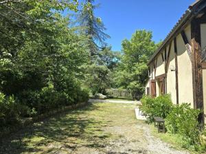 Maisons de vacances Gite de caractere avec piscine partagee au coeur du Perigord Noir - FR-1-616-484 : photos des chambres