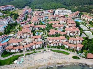 Аpartment in the Garden of Eden