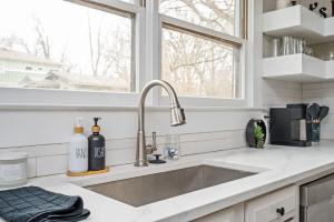 NEW!! MCM Retreat in Downtown Decatur