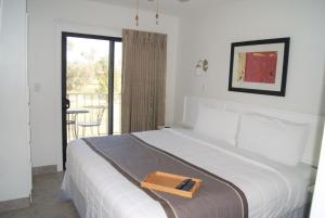 217 Fully Furnished 1BR Suite-Outdoor Pool