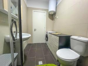 Cozy Lagoon Apartment