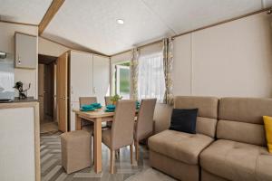 Maple - Near Folly Farm Cosy Retreat