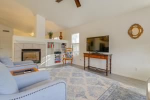 4 Mi to Usery Mtn Relaxing Retreat in Mesa!