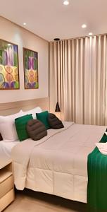 SuRpReenDeNte Studio #Nota1000