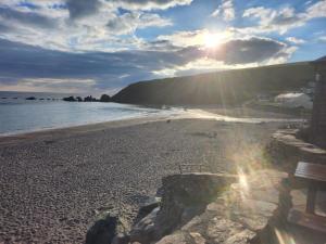 challaborough bay caravan sleeps 8 pet friendly