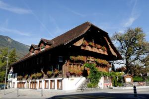 2 hvězdičkový hotel Hirschen Interlaken Švýcarsko