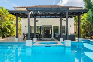 Private Punta Cana Villa with Pool & Golf View