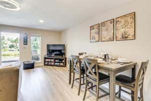 23-Mile Canal On-Site Condo in Ocean Shores!