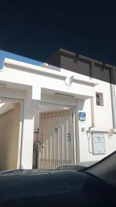 Furnished room just 1 minute to Al ain mall