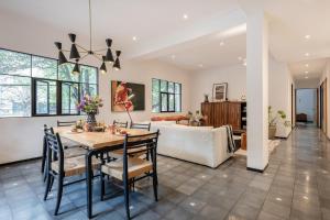 Enjoy the luxury of this premium 3BR |