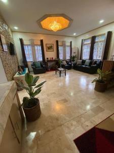 3-Bedroom House with 2-full bathrooms