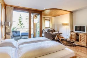 Superior Double Room with Terrace room in Aktiv & Spa Hotel Alpenrose
