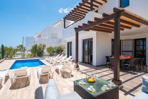 Heated Pool Villa in the Heart of Amarilla Golf GV8