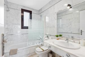 Heated Pool Villa in the Heart of Amarilla Golf GV8