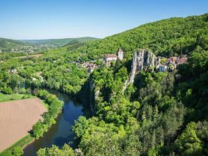 Maisons de vacances Luxury house in Leobard with private pool : photos des chambres