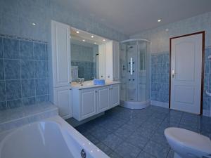 Villas Villa in Vidauban with Heated Pool, cleaning included : Villa 5 Chambres 