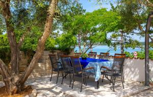 Beach Front Home In Klimno With Wifi