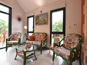 Maisons de vacances Holiday Home in Horville with Pool and Forest, cleaning included : Maison de Vacances 5 Chambres