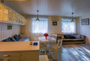 Balaton Row House