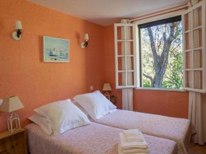Maisons de vacances Villa in La Croix-Valmer with Sea Views & Pool, cleaning included : photos des chambres