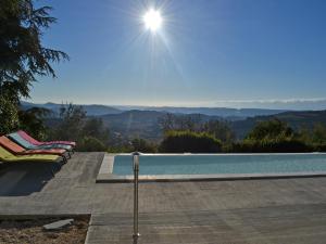 Villas Villa in Berlou with Pool and Vineyards, cleaning included : photos des chambres