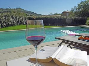 Villas Villa in Malaucene near Mount Ventoux, cleaning included : photos des chambres