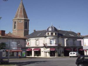 Maisons de vacances Estate in Pyrenees with Pool and Golf Nearby, cleaning included : photos des chambres