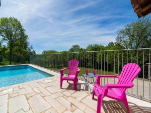 Maisons de vacances Holiday Home in Themines with Private Pool, cleaning included : photos des chambres